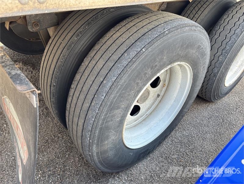 Utility 53 ft x 102 in T/A Van Trailer Dengtos priekabos