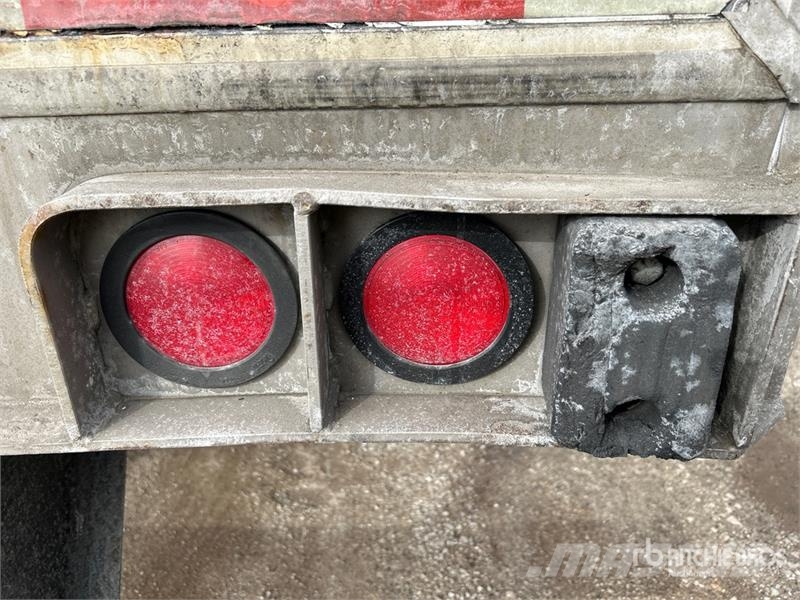 Utility 53 ft x 102 in T/A Van Trailer Reboques baú