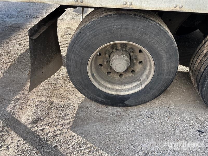Utility 53 ft x 102 in T/A Van Trailer Dengtos priekabos