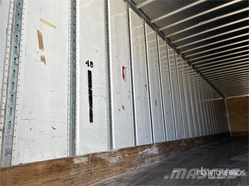 Utility 53 ft x 102 in T/A Van Trailer Reboques baú
