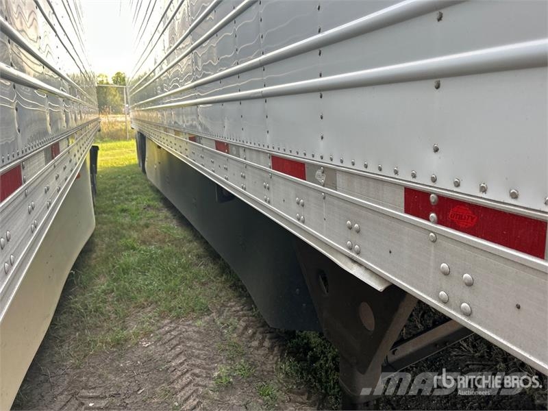 Utility 53 ft x 102 in T/A Refrigerated Trailer Temperature controlled semi-trailers