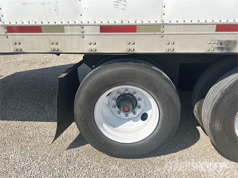 Utility 53 ft x 102 in T/A Refrigerated Trailer Puspriekabės su izoterminiu kėbulu