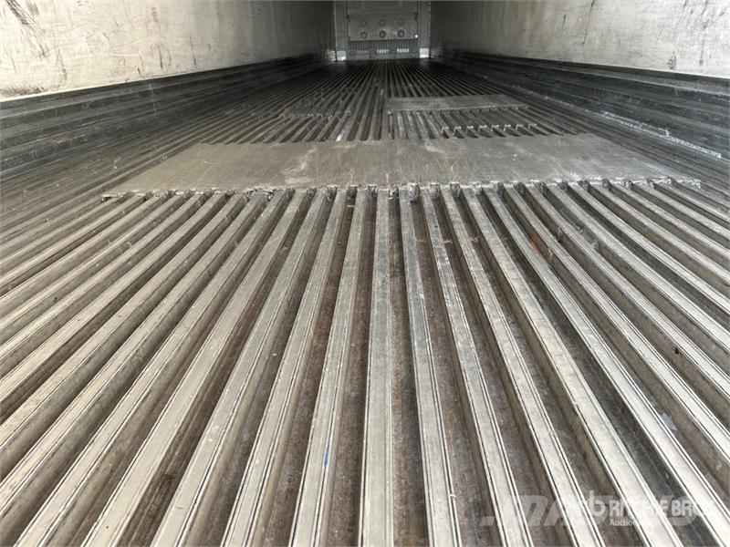 Utility 53 ft x 102 in T/A Refrigerated Trailer Temperature controlled semi-trailers