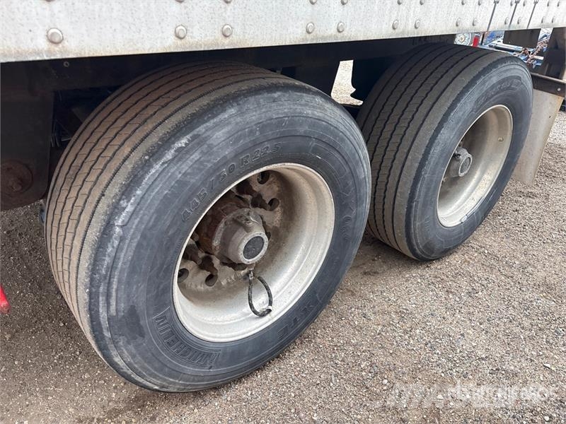 Utility 53 ft x 102 in T/A Van Trailer Furgons