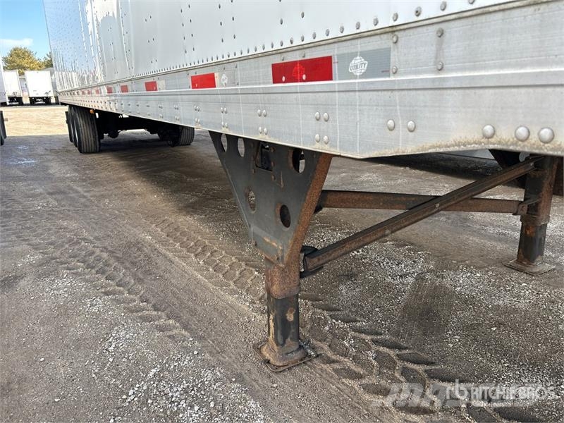 Utility 53 ft x 102 in T/A Van Trailer Reboques baú