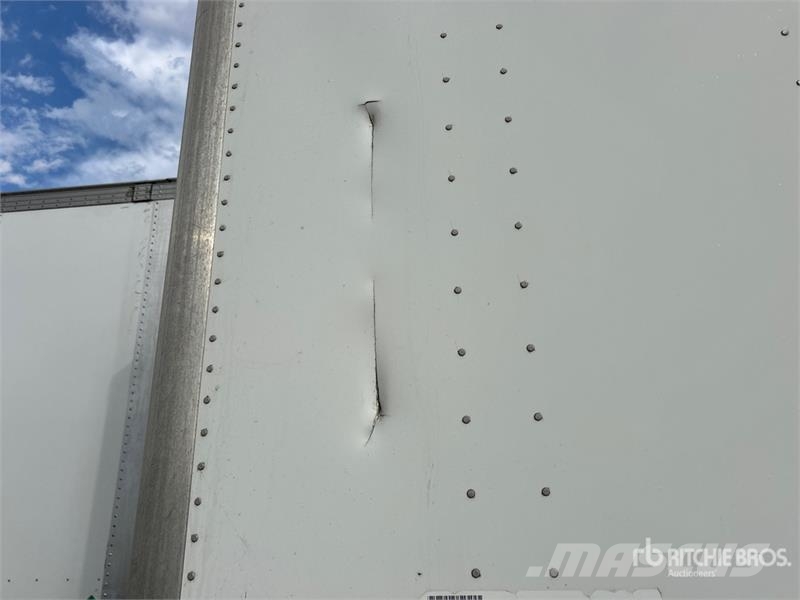 Utility 53 ft x 102 in T/A Van Trailer Furgons