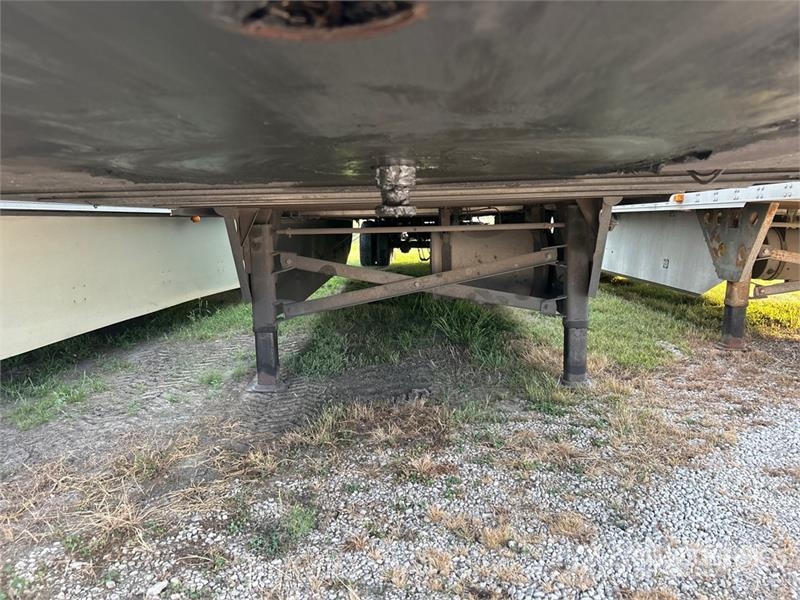 Utility 53 ft x 102 in T/A Refrigerated Trailer Temperature controlled semi-trailers