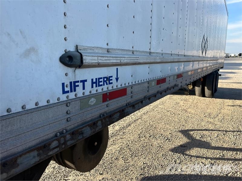 Utility 53 ft x 102 in T/A Refrigerated Trailer Semi Reboques Isotérmicos