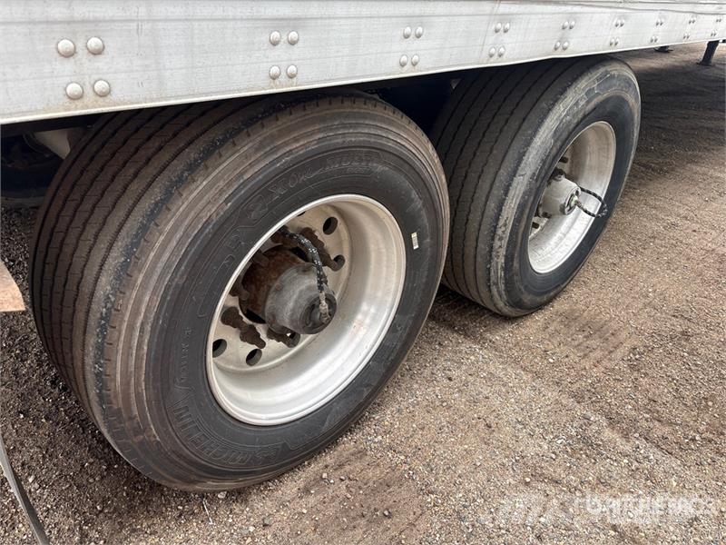 Utility 53 ft x 102 in T/A Van Trailer Furgons
