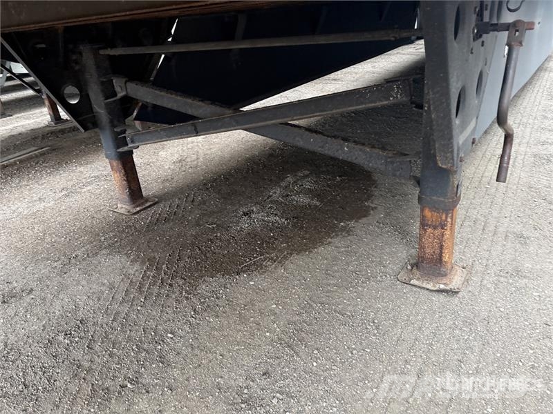 Utility 53 ft x 102 in T/A Van Trailer 箱體拖車