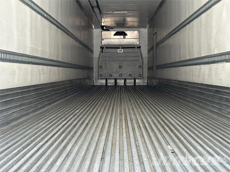 Utility 53 ft x 102 in T/A Multi -Temp Refrigerated Traile Semirimorchi a temperatura controllata