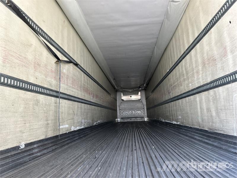 Utility 53 ft x 102 in T/A Refrigerated Trailer Semi Reboques Isotérmicos