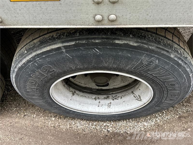 Utility 53 ft x 102 in T/A Van Trailer Dengtos priekabos