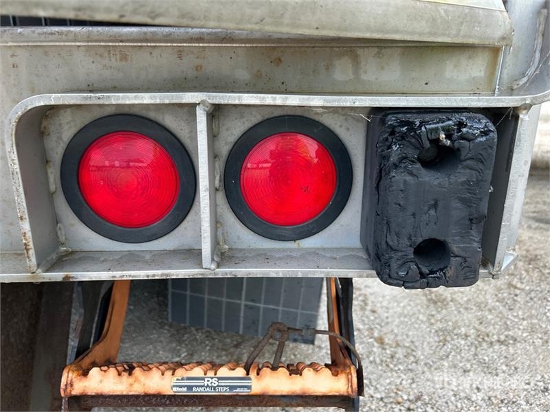 Utility 53 ft x 102 in T/A Van Trailer Furgons