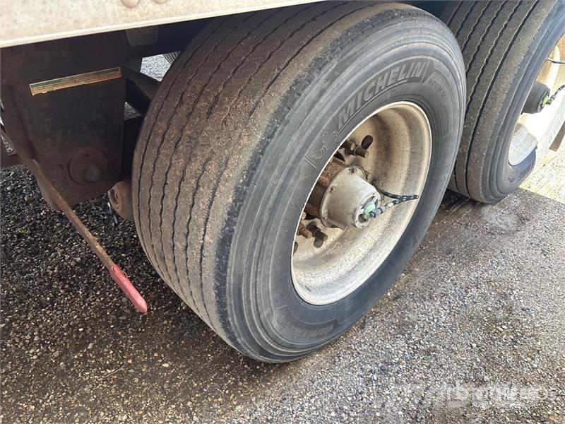 Utility 53 ft x 102 in T/A Van Trailer Furgons