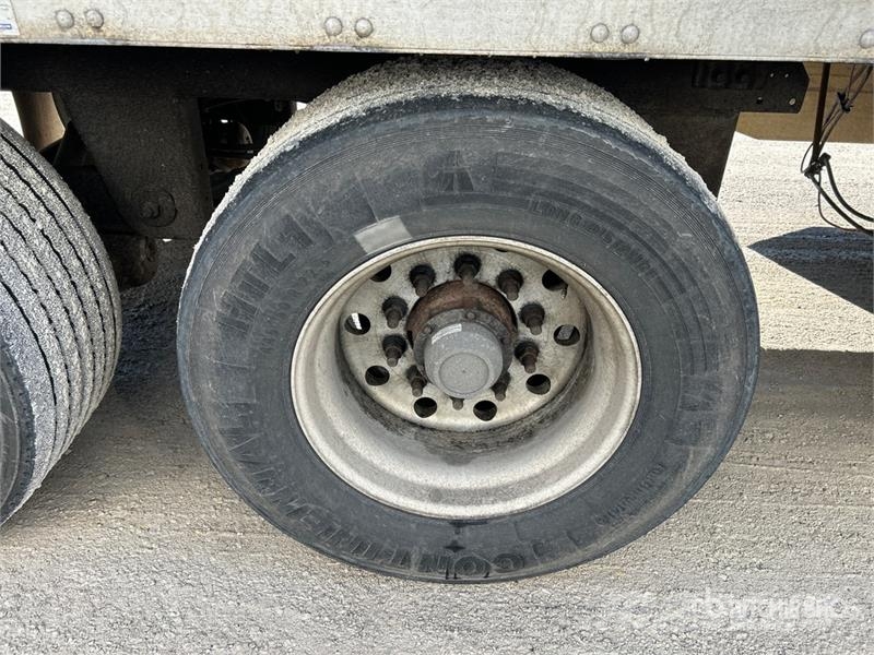 Utility 53 ft x 102 in T/A Van Trailer Dengtos priekabos