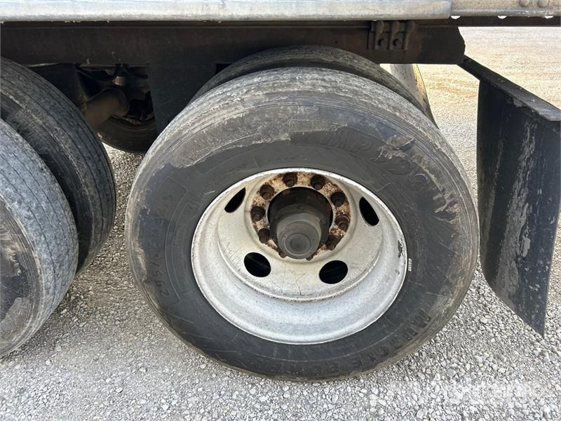 Utility 53 ft x 102 in T/A Refrigerated Trailer Semi Reboques Isotérmicos