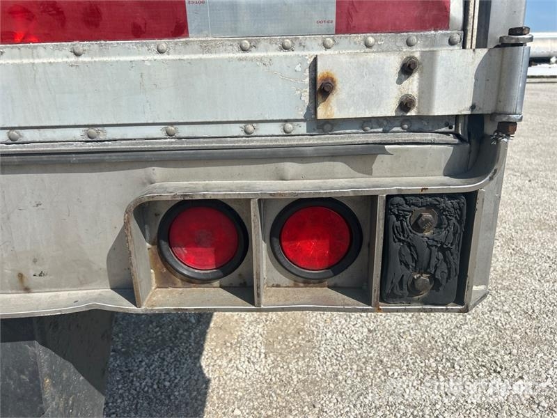 Utility 53 ft x 102 in T/A Refrigerated Trailer Puspriekabės su izoterminiu kėbulu