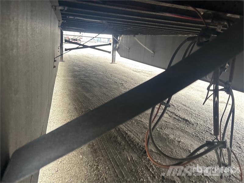 Utility 53 ft x 102 in T/A Van Trailer Dengtos priekabos