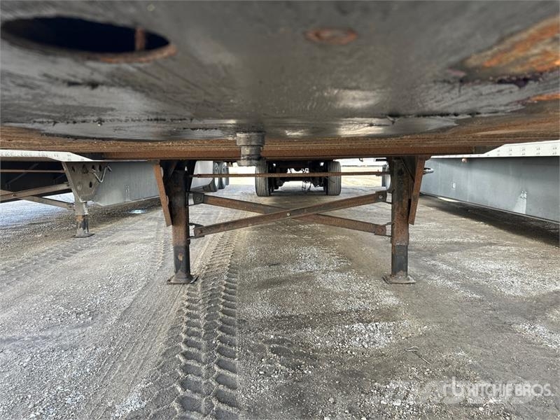 Utility 53 ft x 102 in T/A Van Trailer Reboques baú
