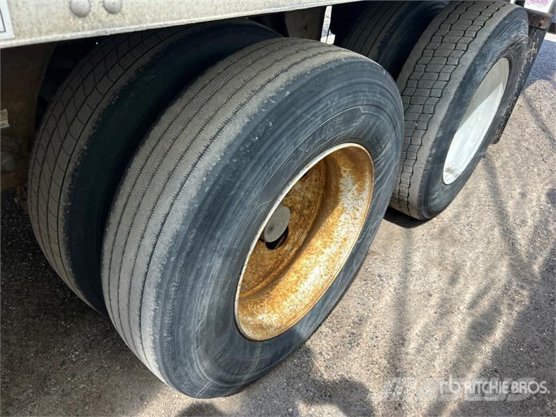 Utility 53 ft x 102 in T/A Van Trailer Dengtos priekabos