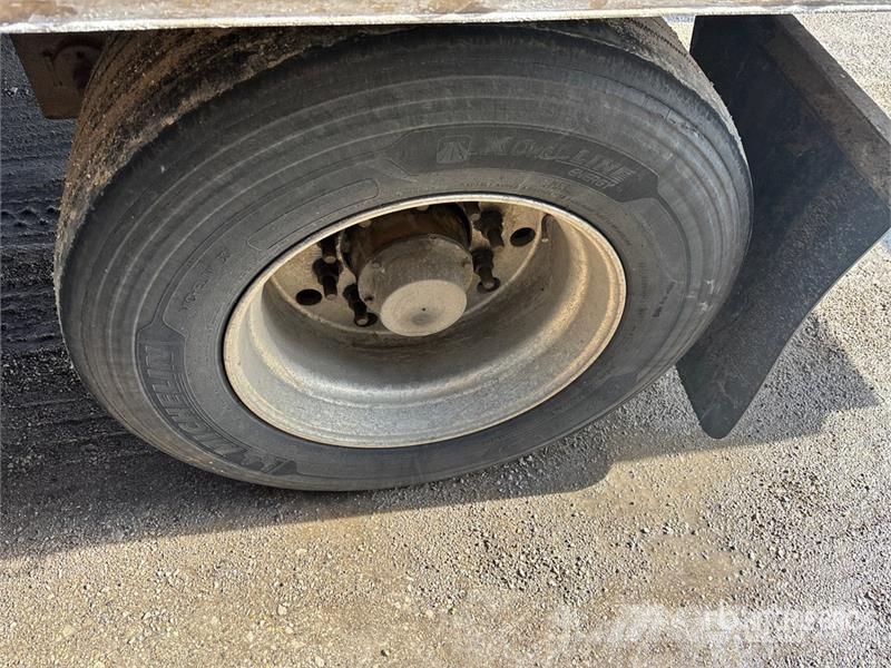 Utility 53 ft x 102 in T/A Van Trailer Dengtos priekabos