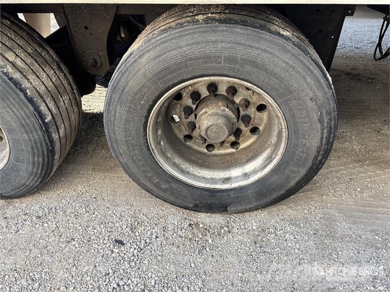 Utility 53 ft x 102 in T/A Van Trailer Dengtos priekabos