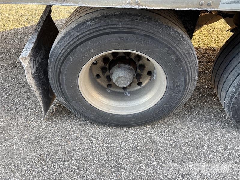 Utility 53 ft x 102 in T/A Van Trailer Furgoonhaagised