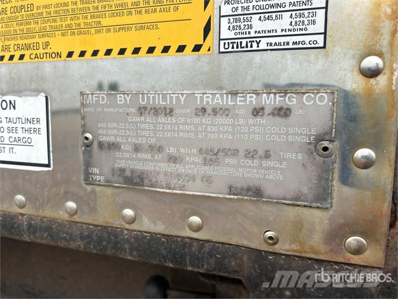 Utility TS2CHA 50 ft T/A Spread Axle Curtain Side Trailer Curtainsideranhänger