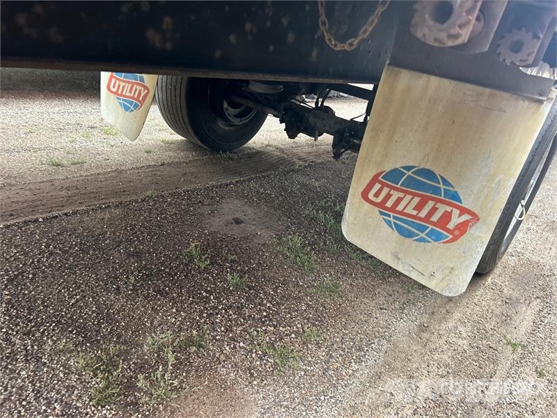 Utility TS2CHA 50 ft T/A Spread Axle Curtain Side Trailer Tents
