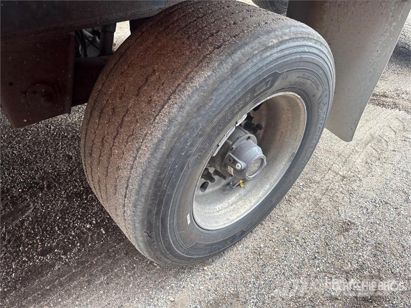 Utility TS2CHA 50 ft T/A Spread Axle Curtain Side Trailer Тентовані причепи