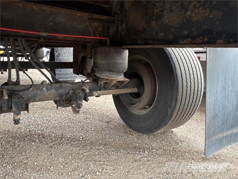 Utility TS2CHA 50 ft T/A Spread Axle Curtain Side Trailer Тентовані причепи