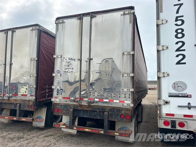 Utility TS2CHA 50 ft T/A Spread Axle Curtain Side Trailer Curtainsideranhänger