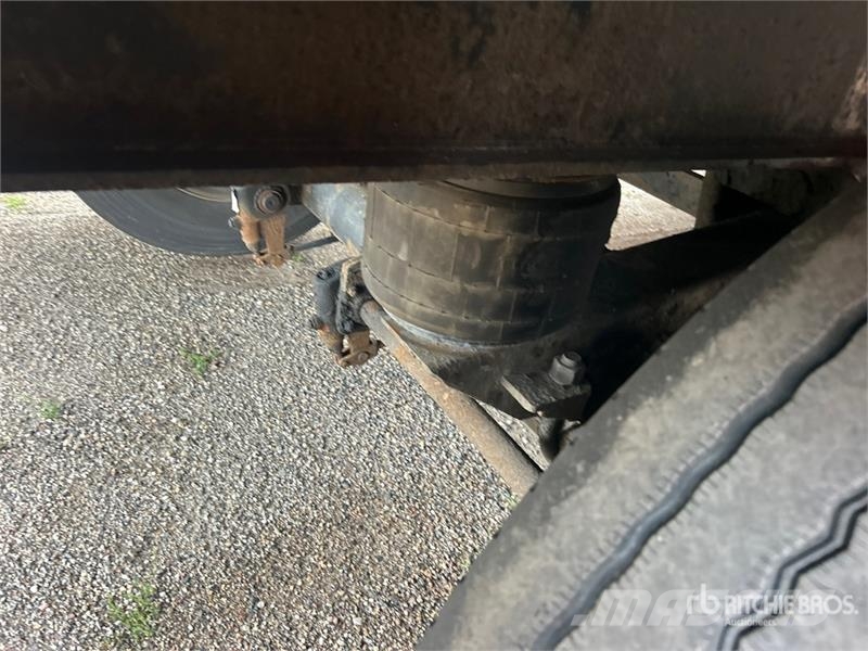 Utility TS2CHA 50 ft T/A Spread Axle Curtain Side Trailer Tents