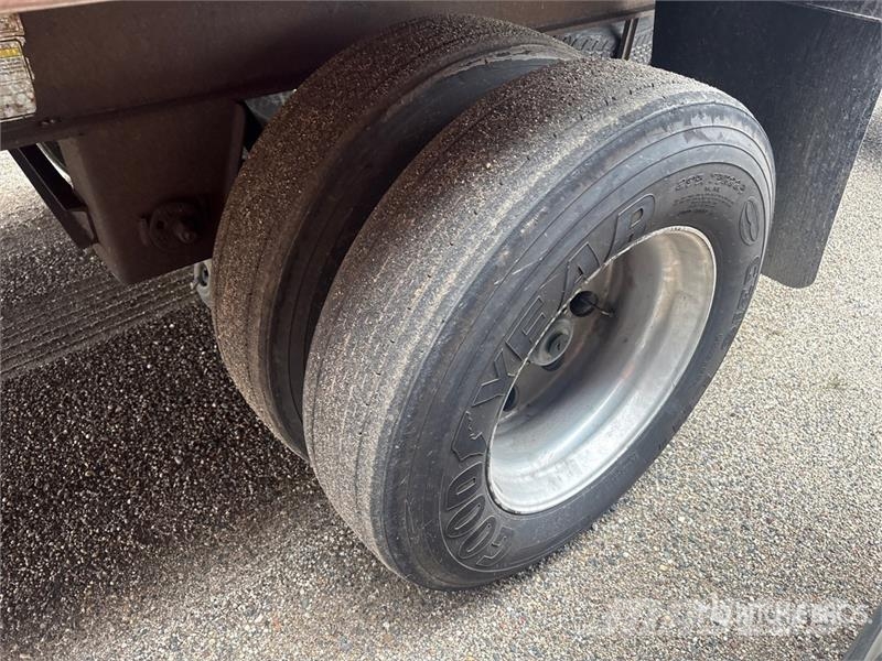 Utility TS2CHA 50 ft T/A Spread Axle Curtain Side Trailer Tents