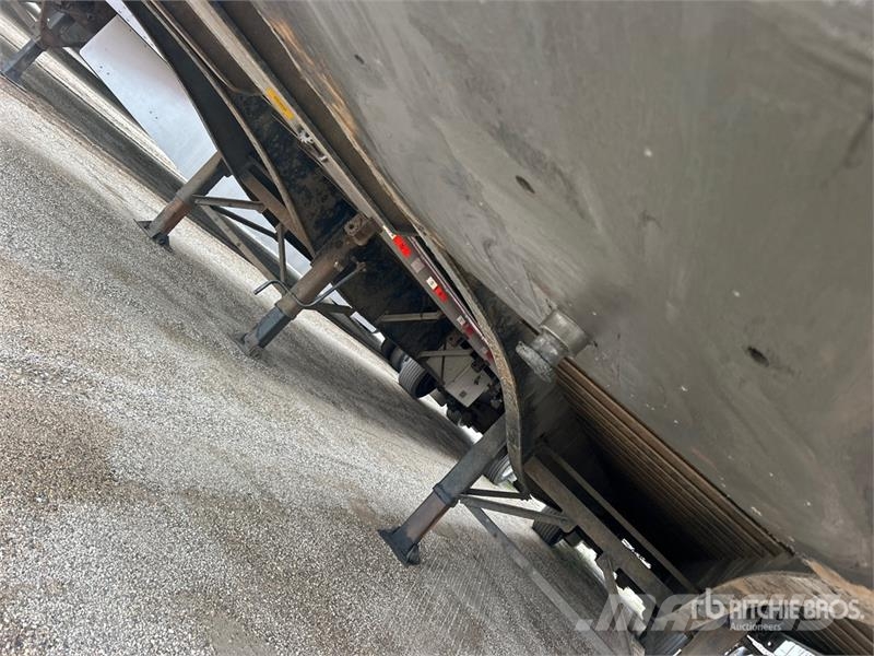 Utility TS2CHA 50 ft T/A Spread Axle Curtain Side Trailer Tents