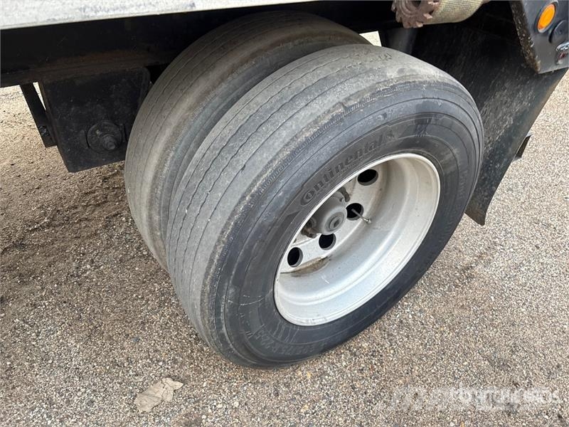 Utility TS2CHA 50 ft T/A Spread Axle Curtain Side Trailer Curtainsider trailers