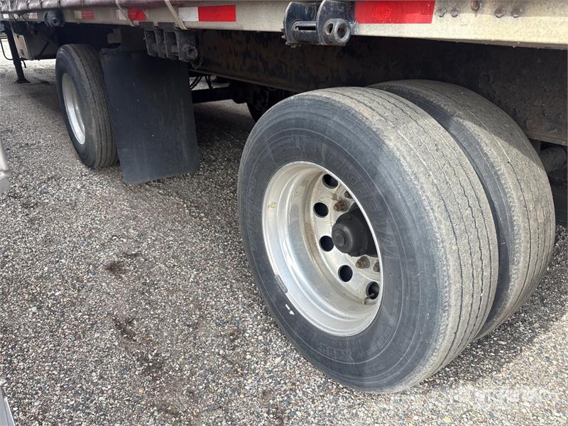 Utility TS2CHA 50 ft T/A Spread Axle Curtain Side Trailer Curtainsideranhänger