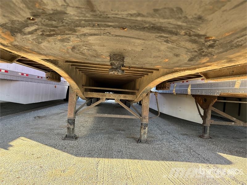 Utility TS2CHA 50 ft T/A Spread Axle Curtain Side Trailer Curtainsideranhänger