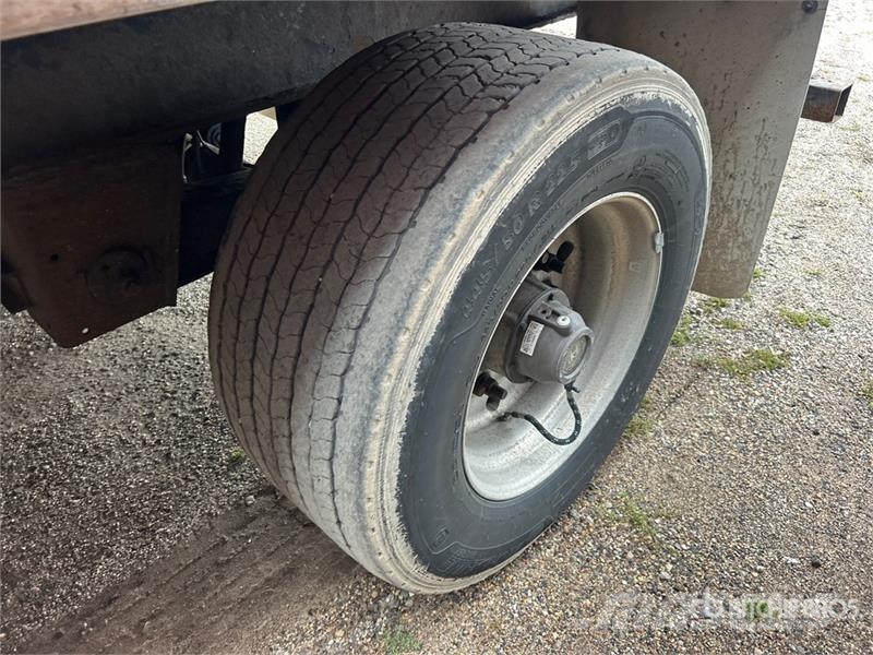 Utility TS2CHA 50 ft T/A Spread Axle Curtain Side Trailer Curtainsideranhänger