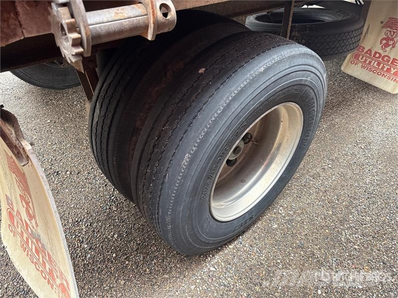 Utility TS2CHA 50 ft T/A Spread Axle Curtain Side Trailer Remolques de caja de lona