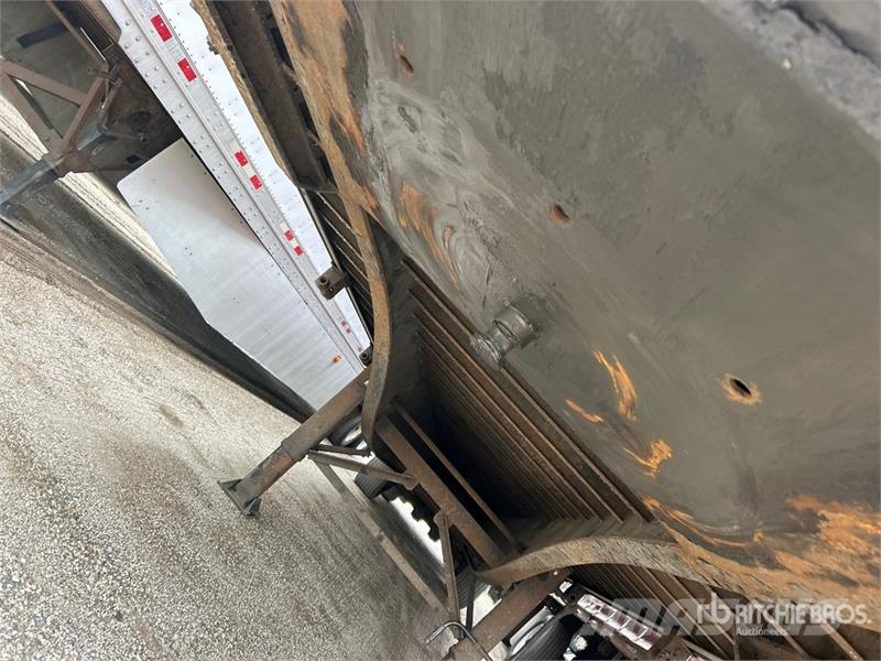 Utility TS2CHA 50 ft T/A Spread Axle Curtain Side Trailer Curtainsideranhänger