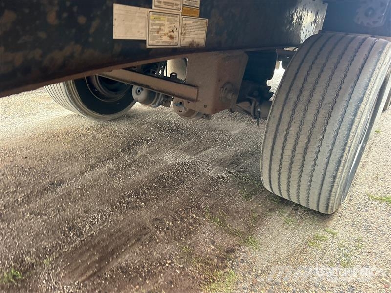 Utility TS2CHA 50 ft T/A Spread Axle Curtain Side Trailer Curtainsideranhänger