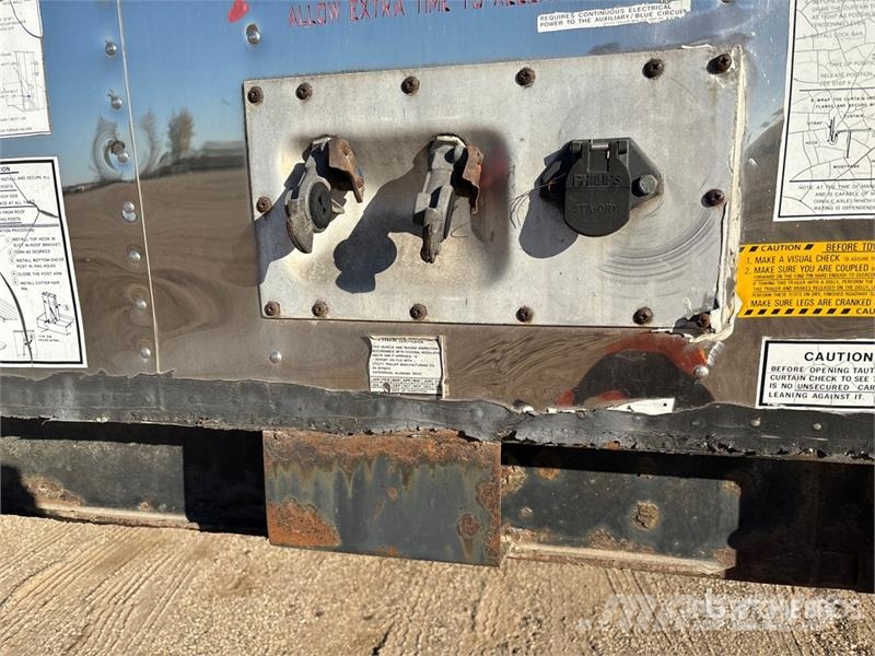 Utility TS2CHA 50 ft T/A Spread Axle Curtain Side Trailer Curtainsideranhänger