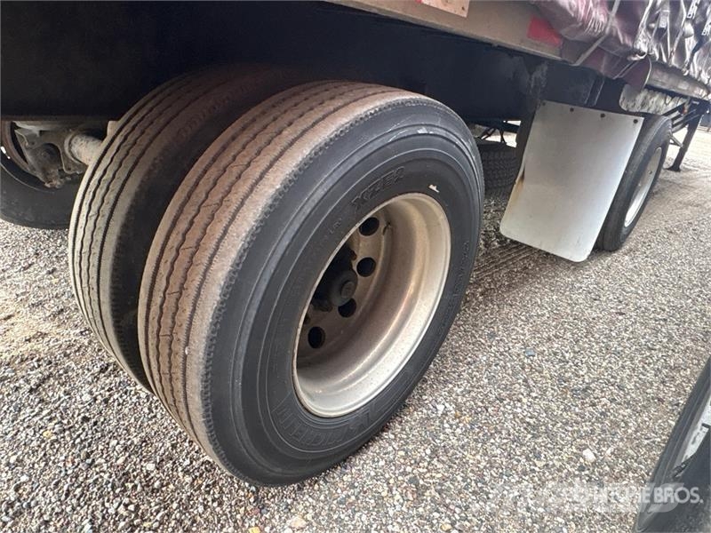 Utility TS2CHA 50 ft T/A Spread Axle Curtain Side Trailer Curtainsideranhänger