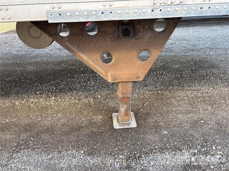 Utility VS1RA 28 ft x 102 in Refrigerated Trailer Piekabes ar temperatūras kontroli
