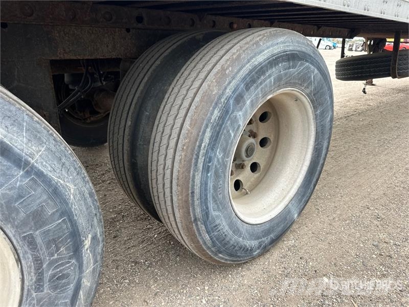 Utility VS2DC Van Body Trailers