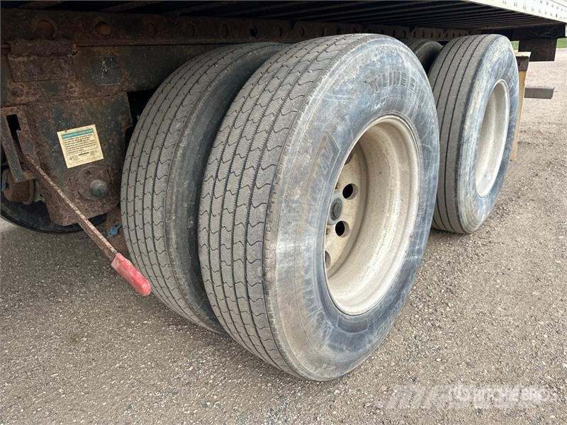 Utility VS2DC Van Body Trailers