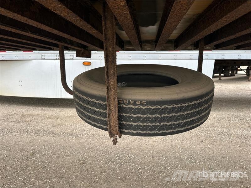 Utility VS2DC Van Body Trailers