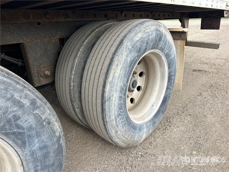 Utility VS2DC Van Body Trailers